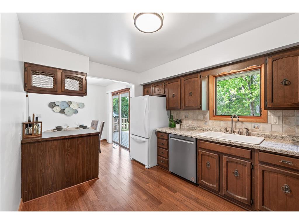 2521 Cedar Avenue White Bear Lake MN 55110 7057208 image10