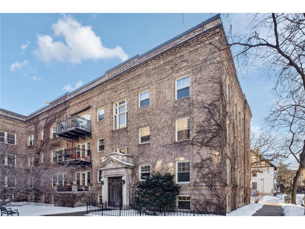 2521 Humboldt Avenue S #212 Minneapolis MN 55405 6670027 image1