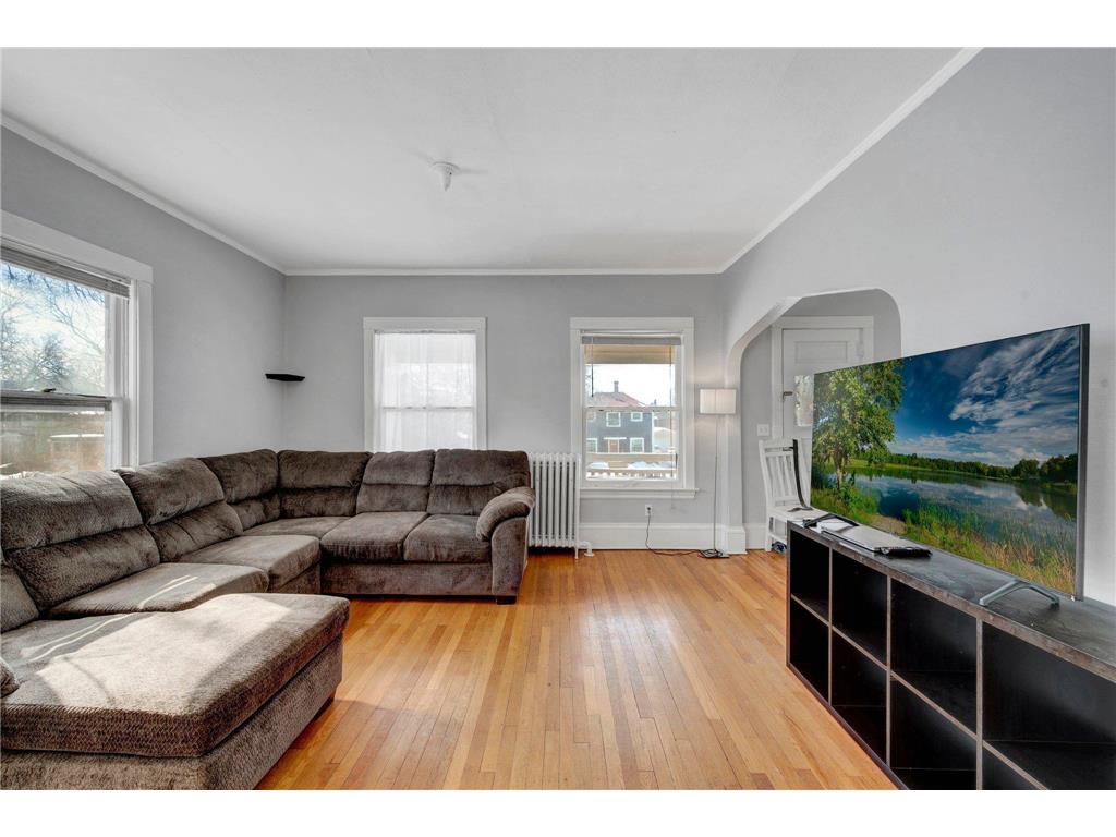 2521 Pleasant Avenue Minneapolis MN 55404 6460528 image1