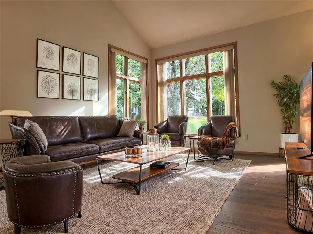 2522 Sumac Ridge White Bear Lake MN 55110 6613102 image1