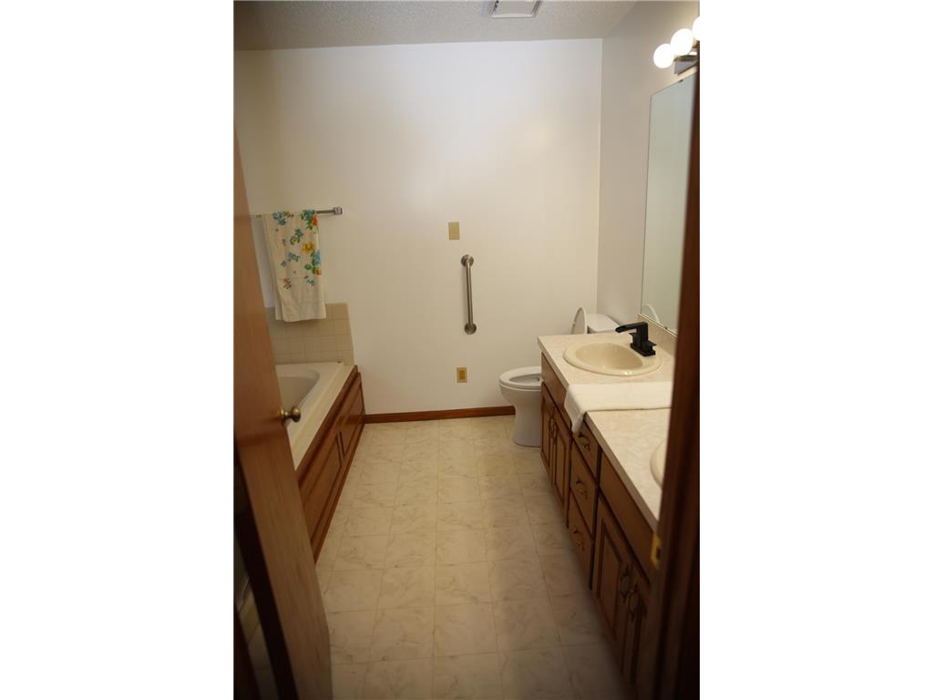 2522 Windsor Lane Woodbury MN 55125 7064642 image33