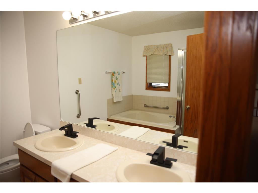 2522 Windsor Lane Woodbury MN 55125 7064642 image34