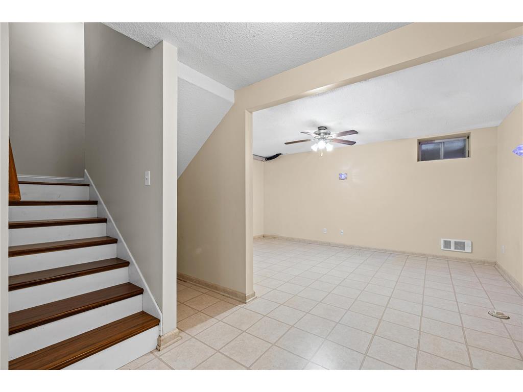 2523 Clinton Avenue Minneapolis MN 55404 7047391 image25