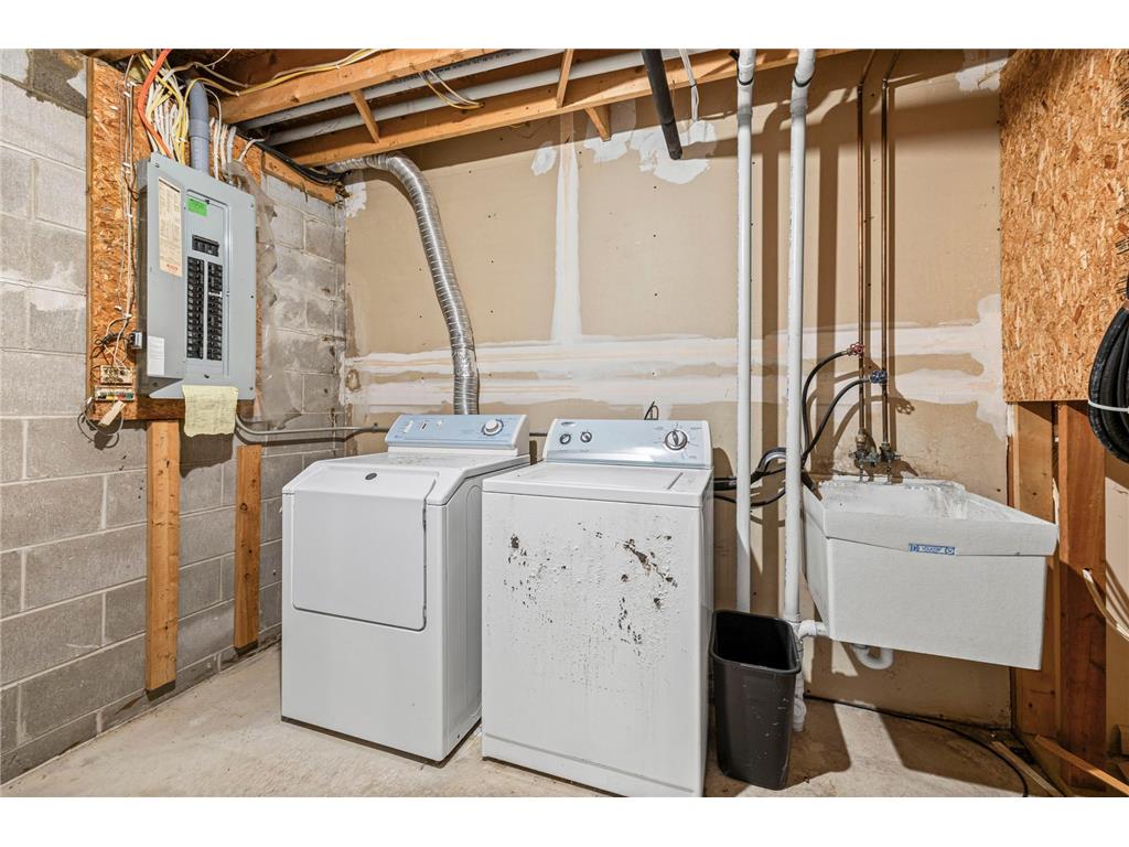 2523 Clinton Avenue Minneapolis MN 55404 7047391 image26