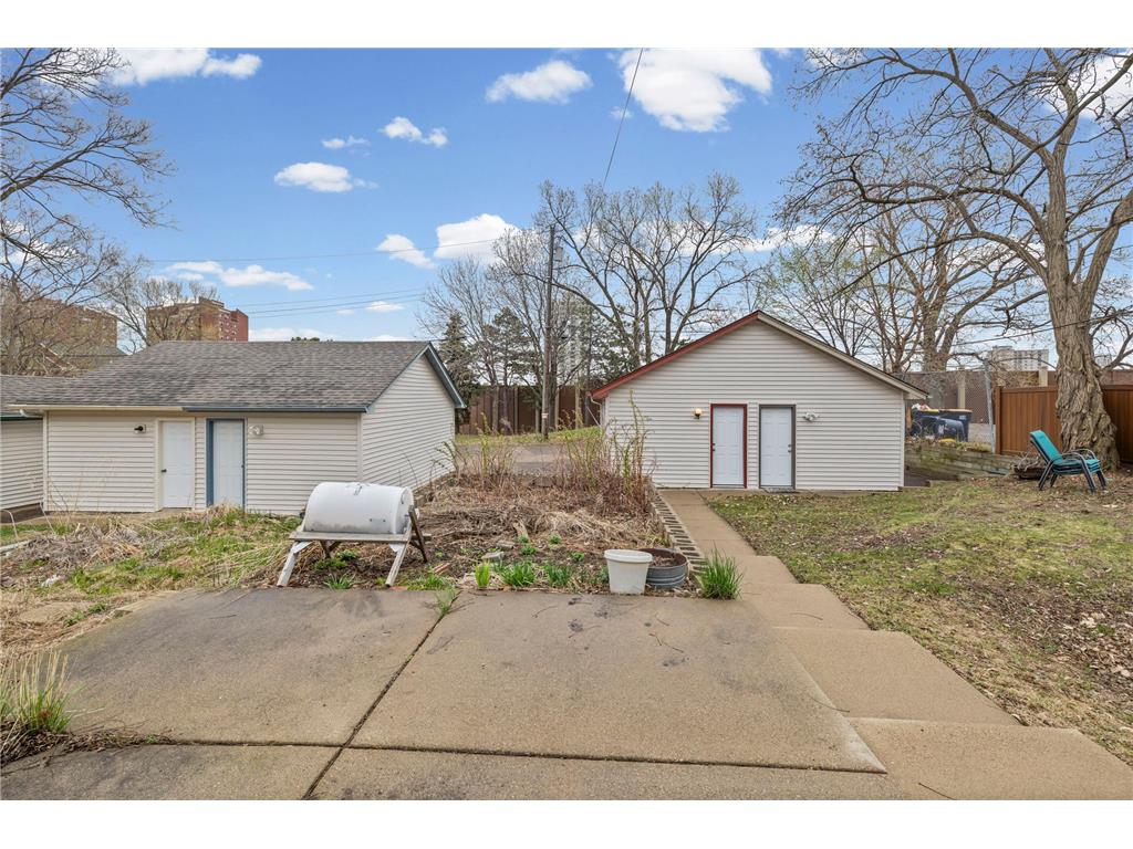 2523 Clinton Avenue Minneapolis MN 55404 7047391 image29