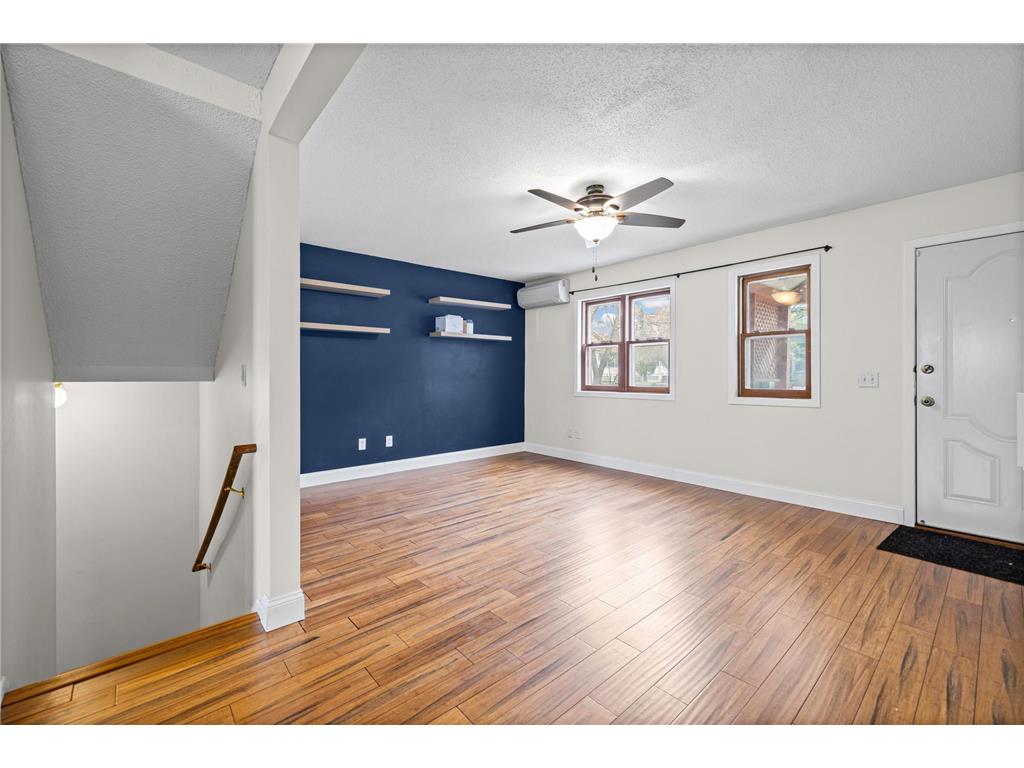 2523 Clinton Avenue Minneapolis MN 55404 7047391 image7