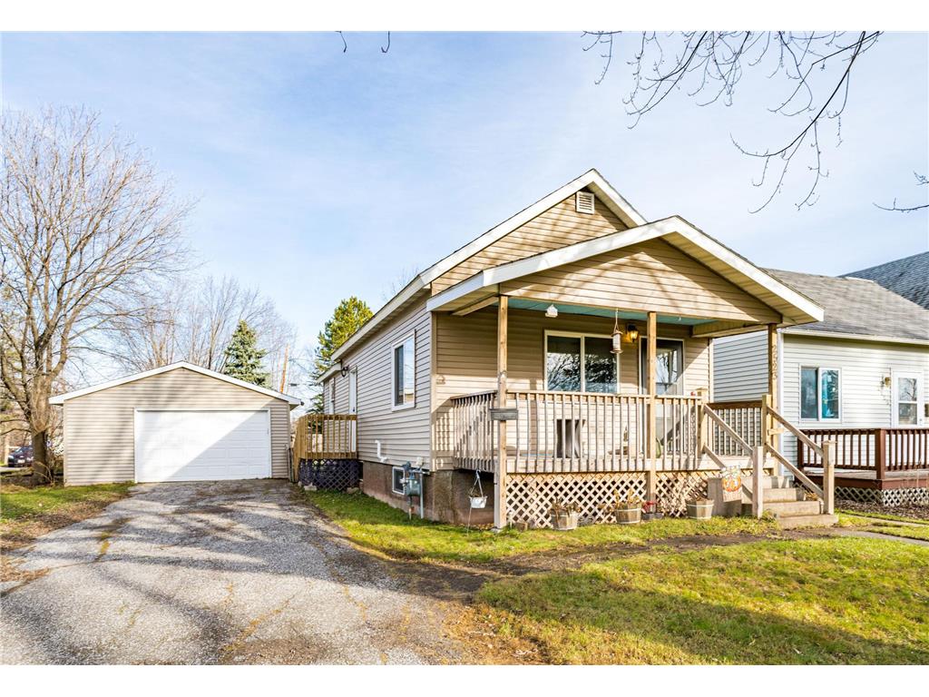 2523 E 7th Street Superior WI 54880 6633352 image1