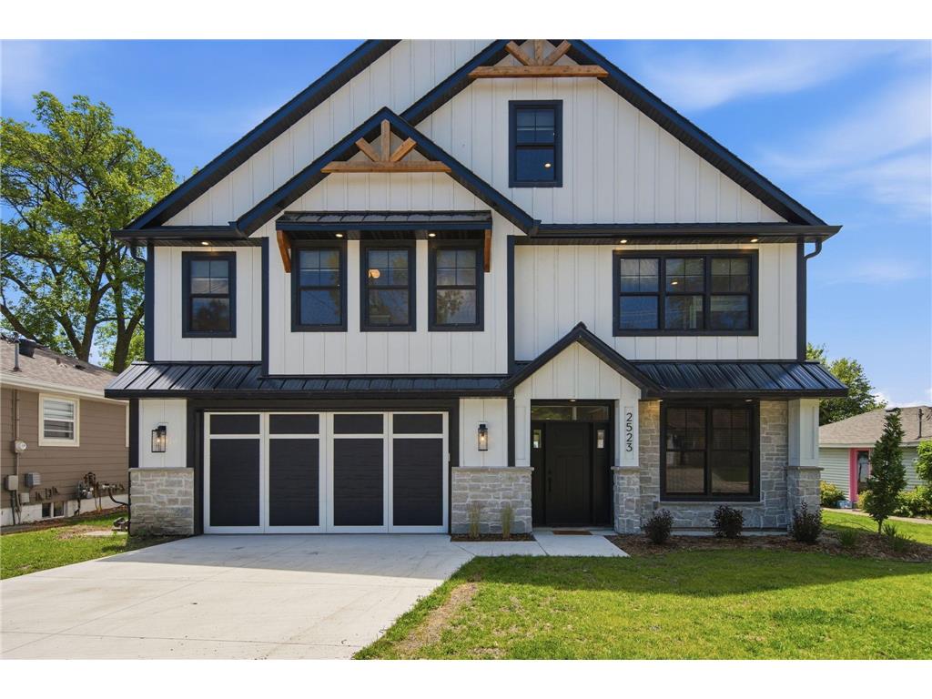 2523 Spring Lake Road SW Prior Lake MN 55379 - Spring 7099745 image1