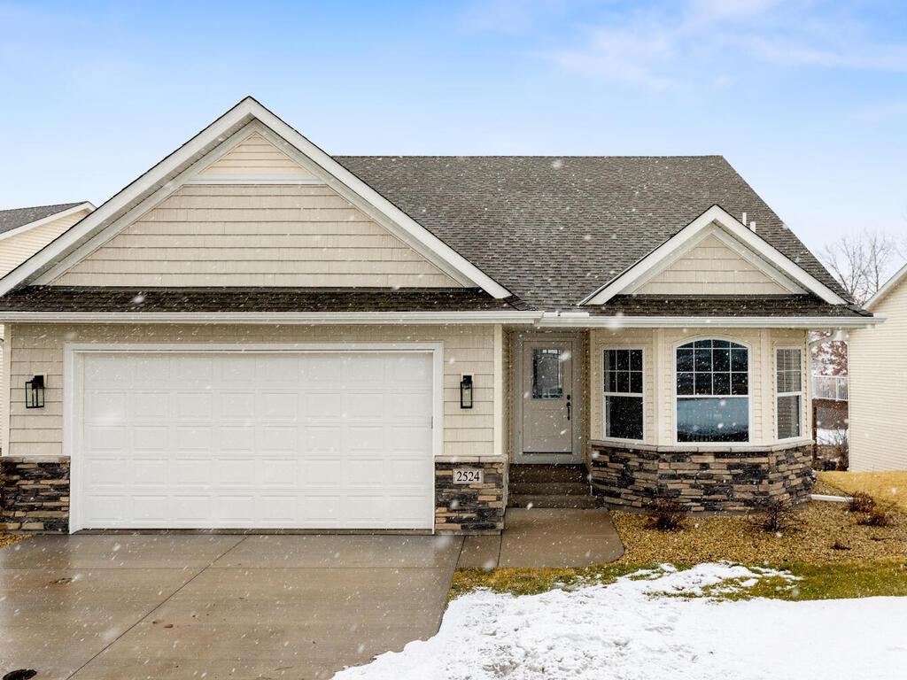 2524 Buchanan Lane S Cambridge MN 55008 7005555 image1
