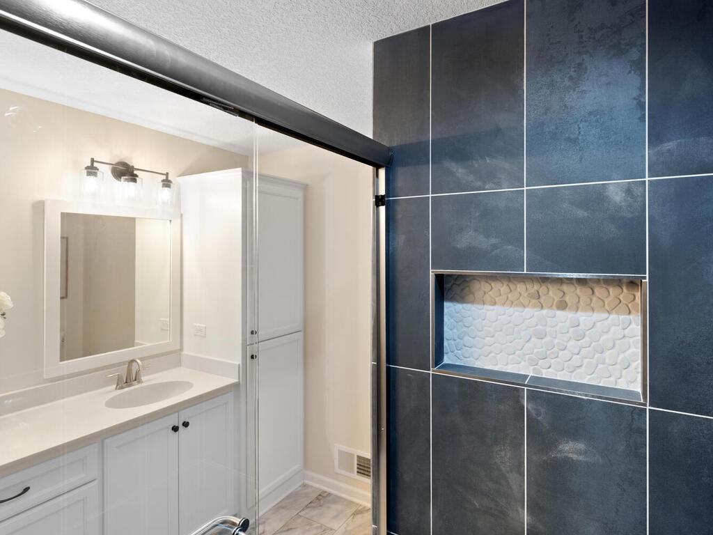 2524 Buchanan Lane S Cambridge MN 55008 7005555 image26