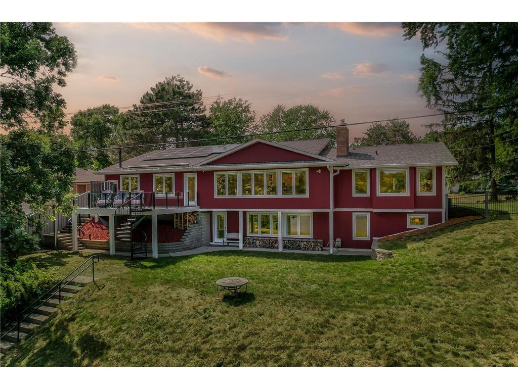 2524 Crestline Drive White Bear Lake MN 55110 - Heiner's 6393186 image1