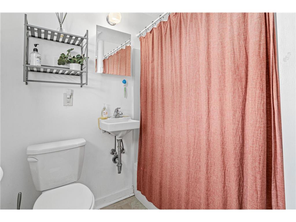 2524 Jackson Street NE Minneapolis MN 55418 7097885 image15