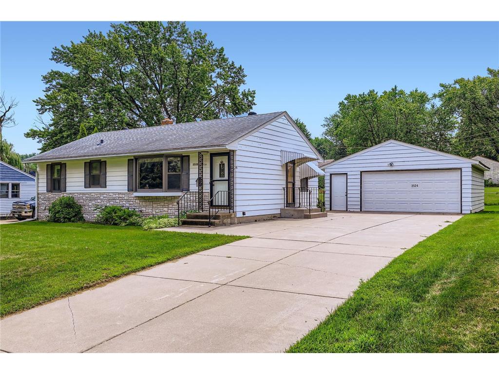 2524 Mayer Lane E Maplewood MN 55119 6758572 image1