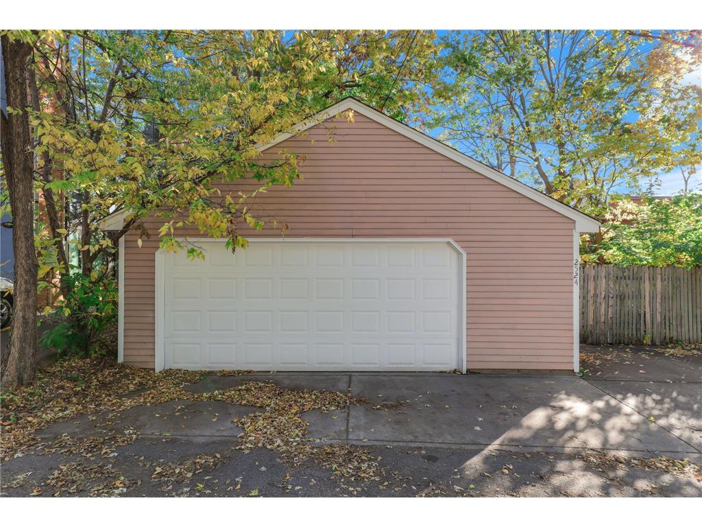 2524 Pillsbury Avenue S Minneapolis MN 55404 6808064 image35