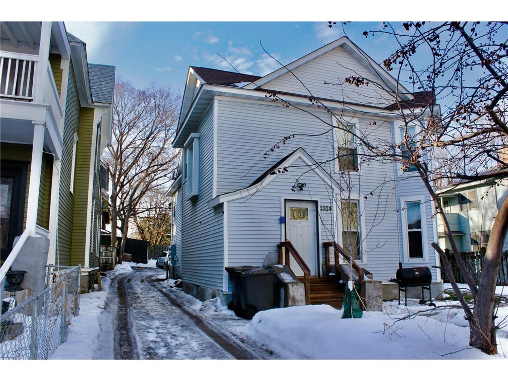 2524 Portland Avenue Minneapolis MN 55404 7004435 image17