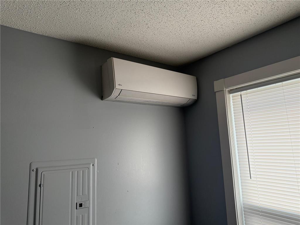 2524 Portland Avenue Minneapolis MN 55404 7004435 image4