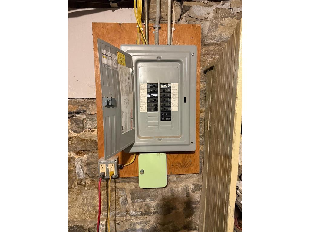 2524 Portland Avenue Minneapolis MN 55404 7004435 image7