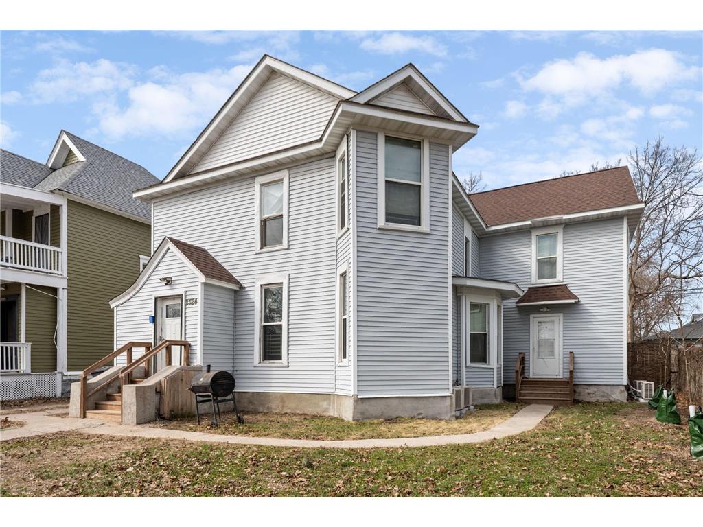 2524 Portland Avenue Minneapolis MN 55404 7048349 image1