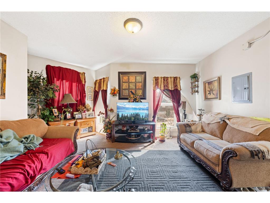 2524 Portland Avenue Minneapolis MN 55404 7048349 image14