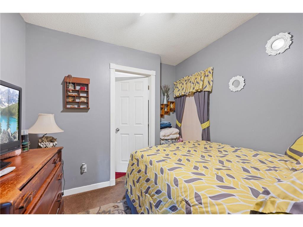 2524 Portland Avenue Minneapolis MN 55404 7048349 image16