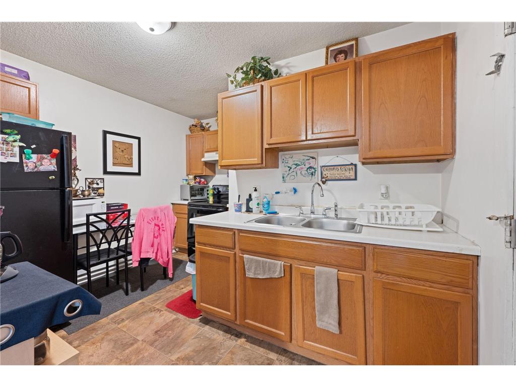 2524 Portland Avenue Minneapolis MN 55404 7048349 image20