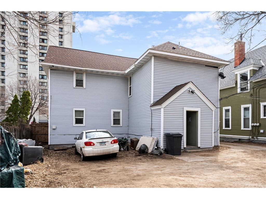 2524 Portland Avenue Minneapolis MN 55404 7048349 image29