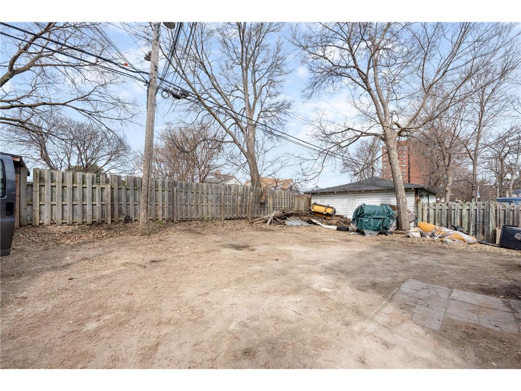 2524 Portland Avenue Minneapolis MN 55404 7048349 image32