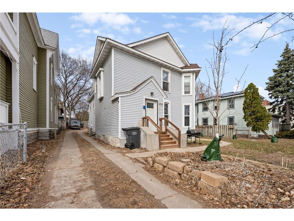 2524 Portland Avenue Minneapolis MN 55404 7048349 image33