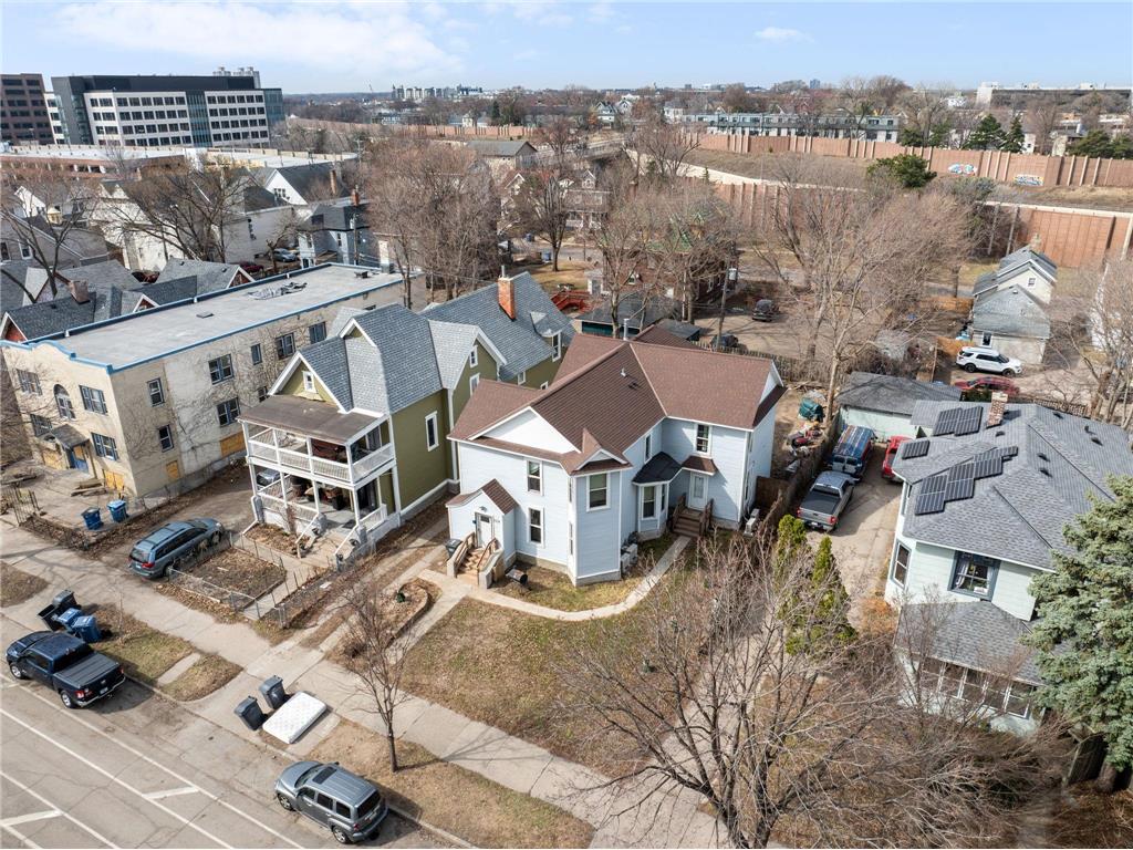 2524 Portland Avenue Minneapolis MN 55404 7048349 image34