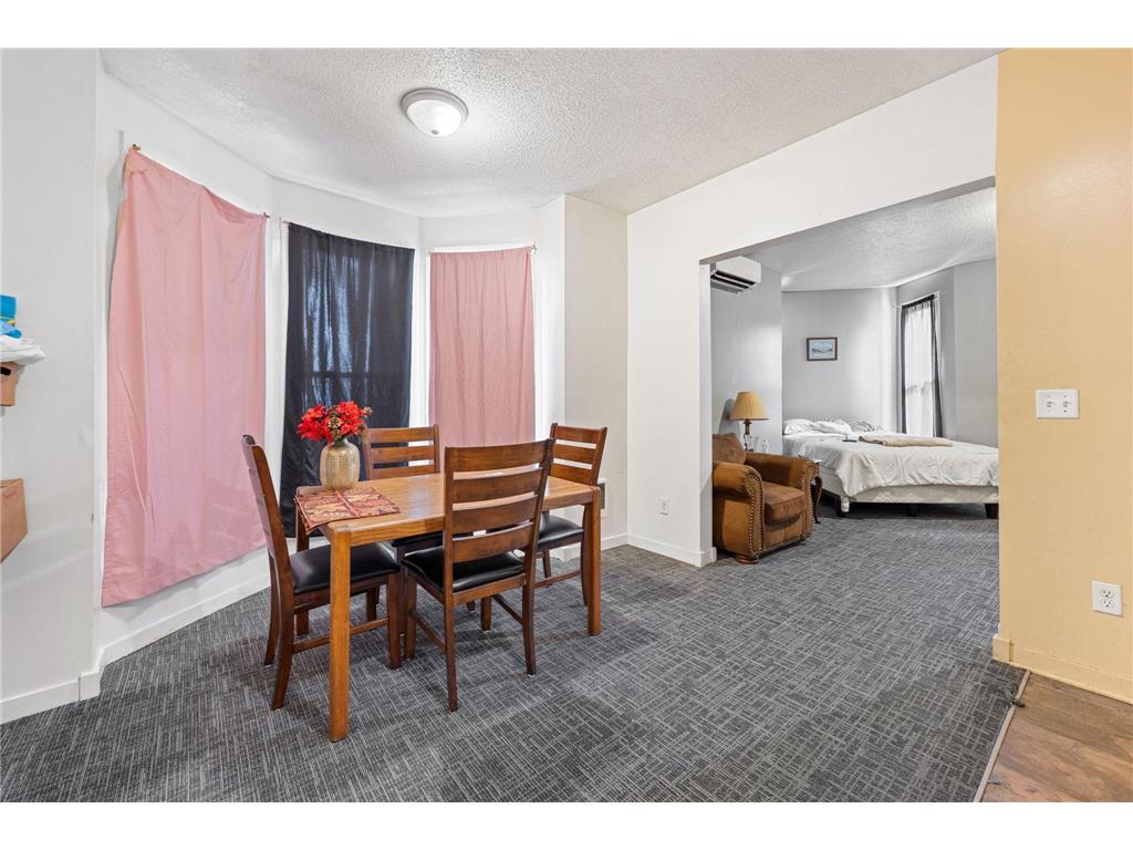2524 Portland Avenue Minneapolis MN 55404 7048349 image6