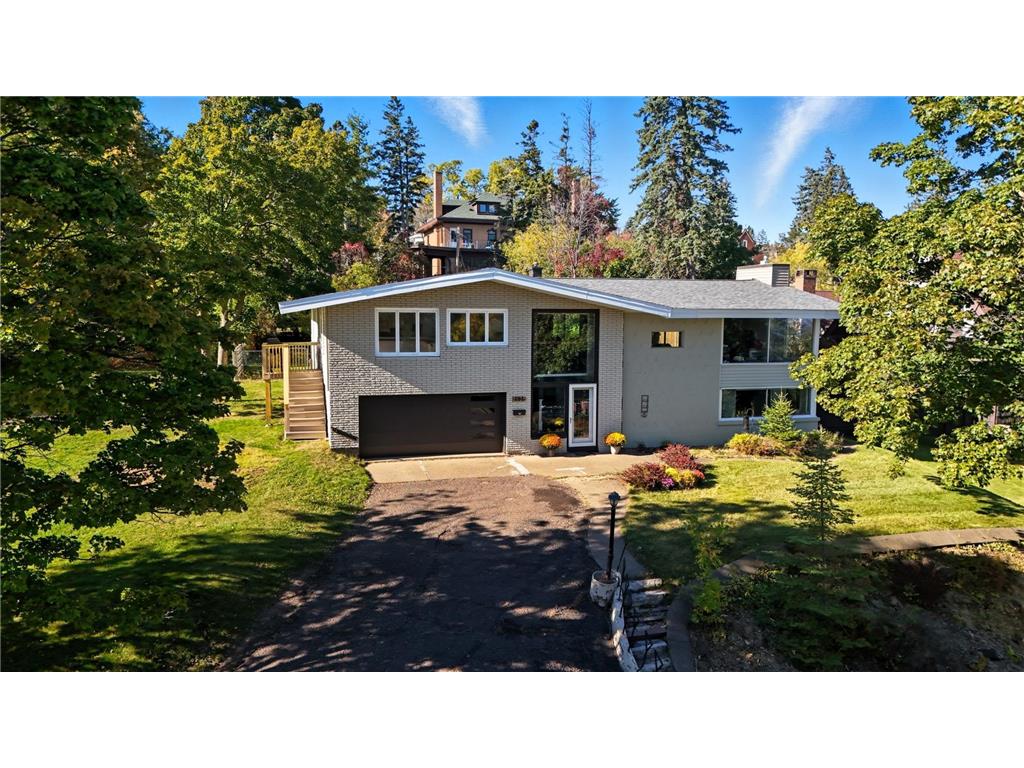 2525 E 1st Street Duluth MN 55812 6811435 image1