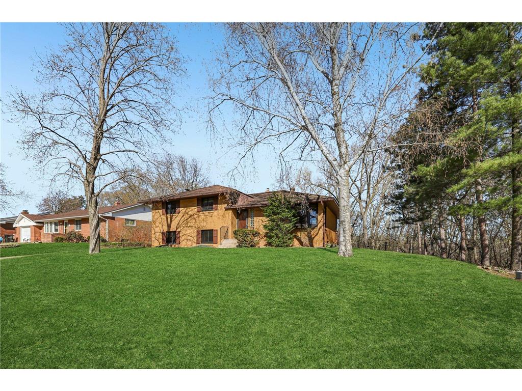 2526 Bittersweet Lane Maplewood MN 55109 7029695 image24