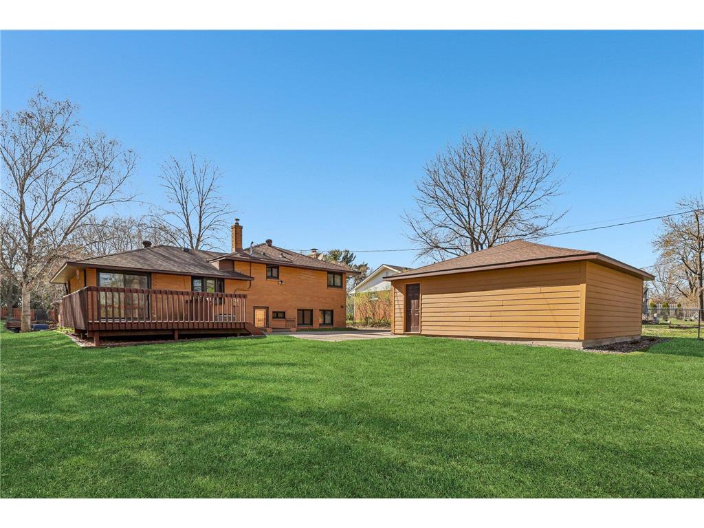2526 Bittersweet Lane Maplewood MN 55109 7029695 image27