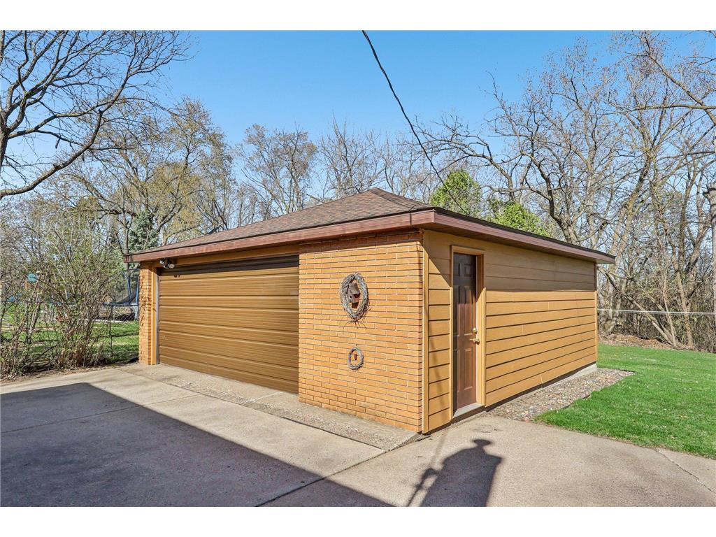 2526 Bittersweet Lane Maplewood MN 55109 7029695 image28