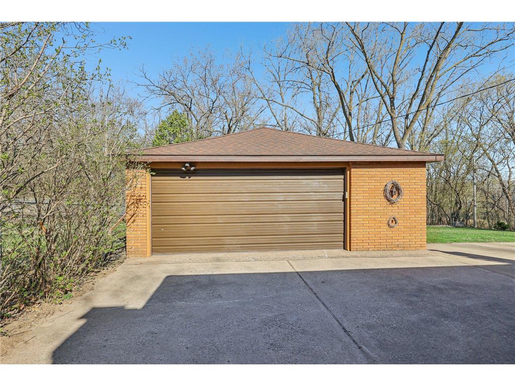 2526 Bittersweet Lane Maplewood MN 55109 7029695 image29