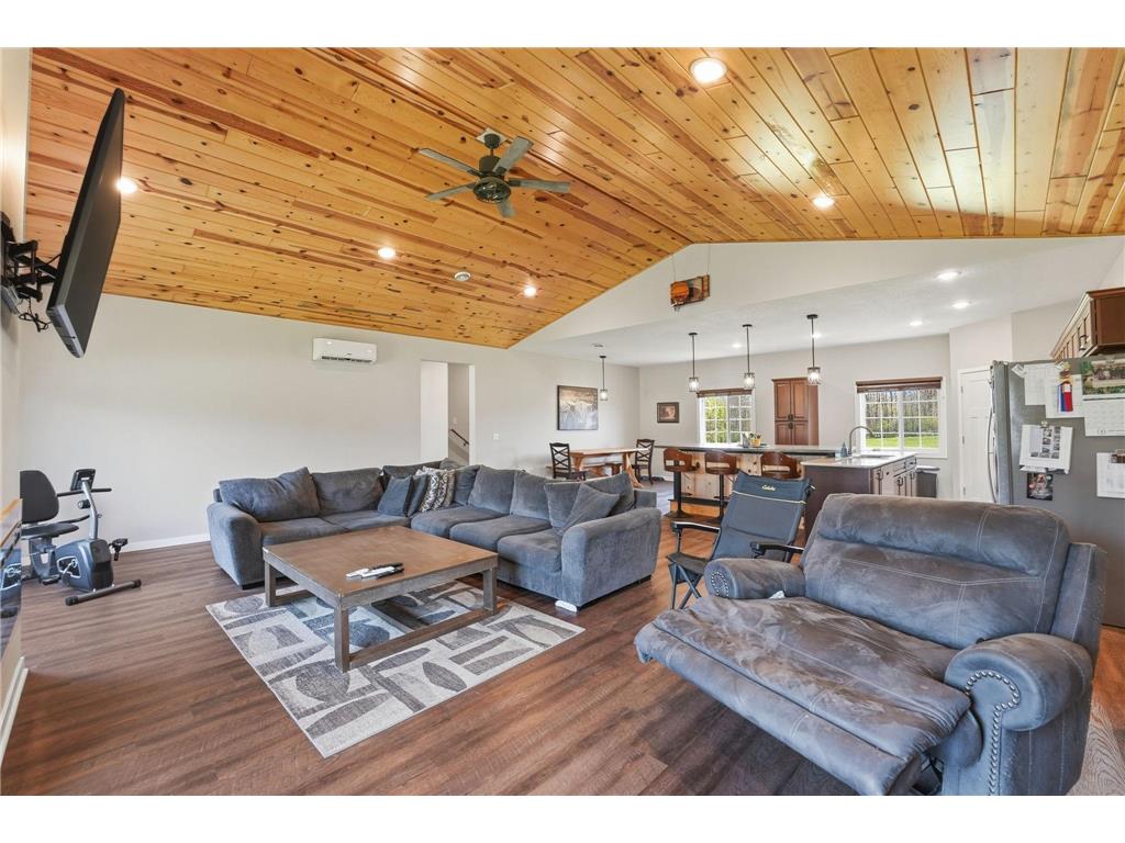 25265 Marsh Road Milaca MN 56353 7064504 image12