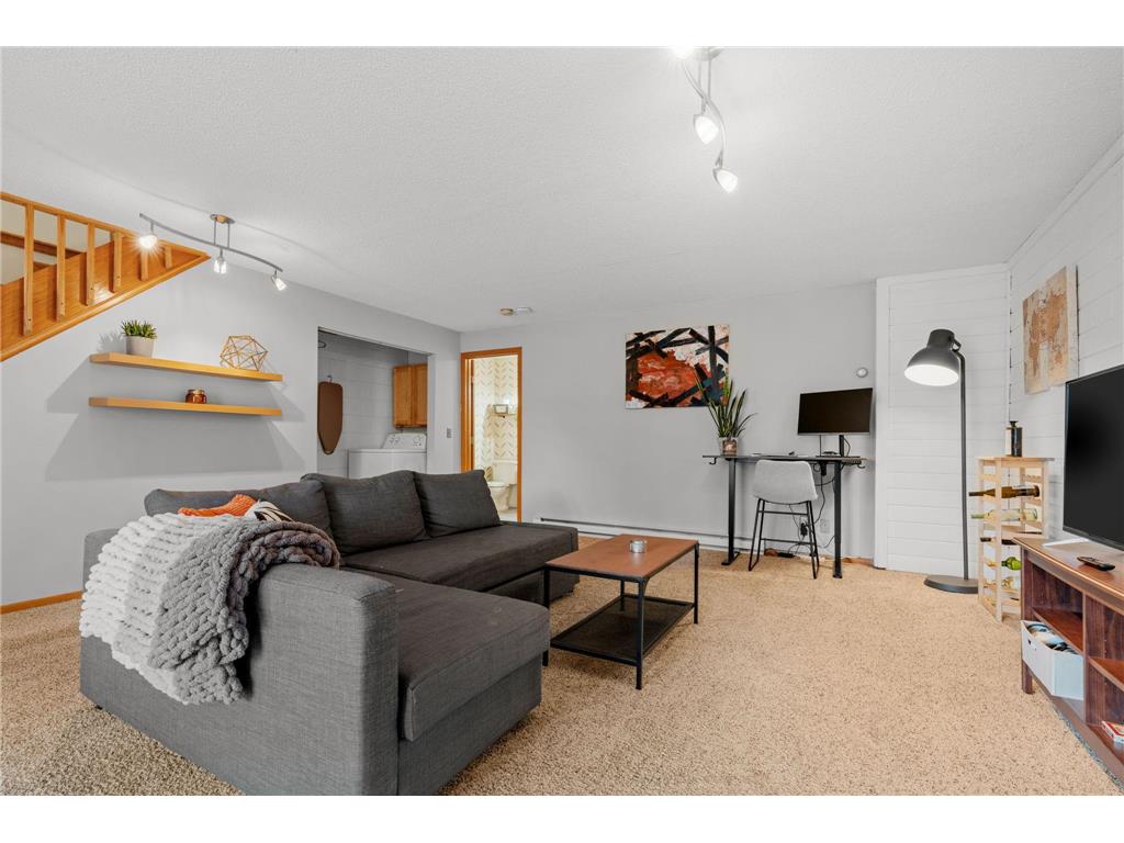 2527 Heaner Terrace N, Minneapolis, MN, 55405 MLS 6490527 Edina Realty