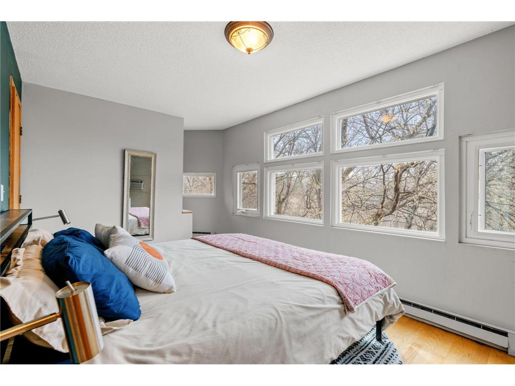 2527 Heaner Terrace N, Minneapolis, MN, 55405 MLS 6490527 Edina Realty