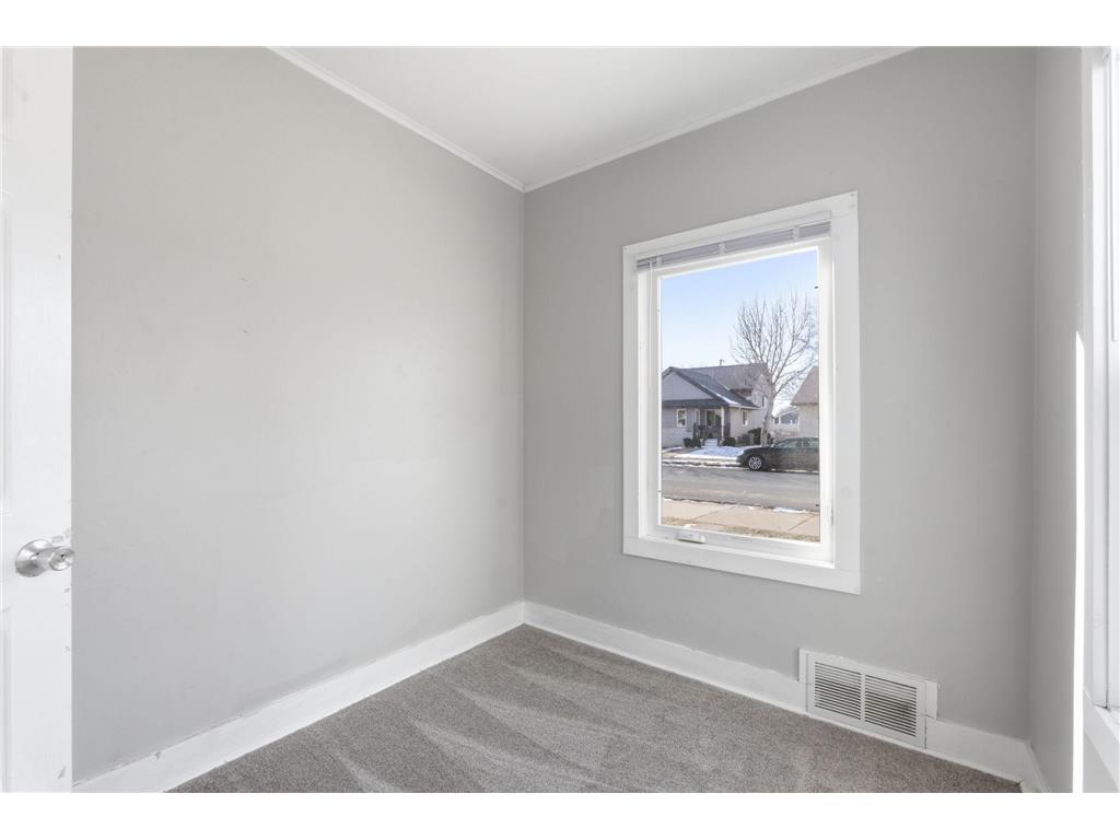 2527 Washington Street NE Minneapolis MN 55418 6816026 image13