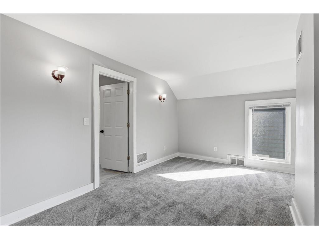 2527 Washington Street NE Minneapolis MN 55418 6816026 image21