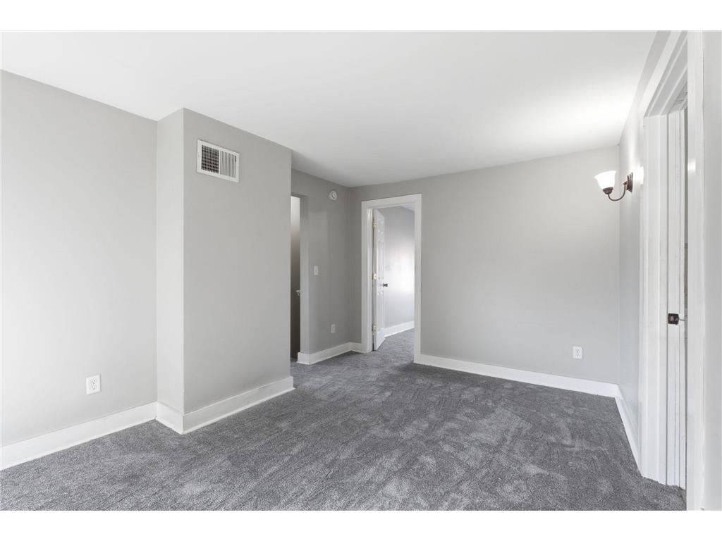 2527 Washington Street NE Minneapolis MN 55418 6816026 image22