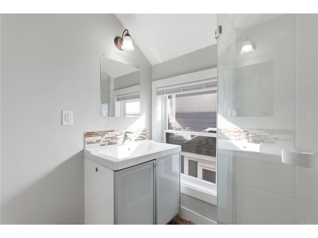 2527 Washington Street NE Minneapolis MN 55418 6816026 image29