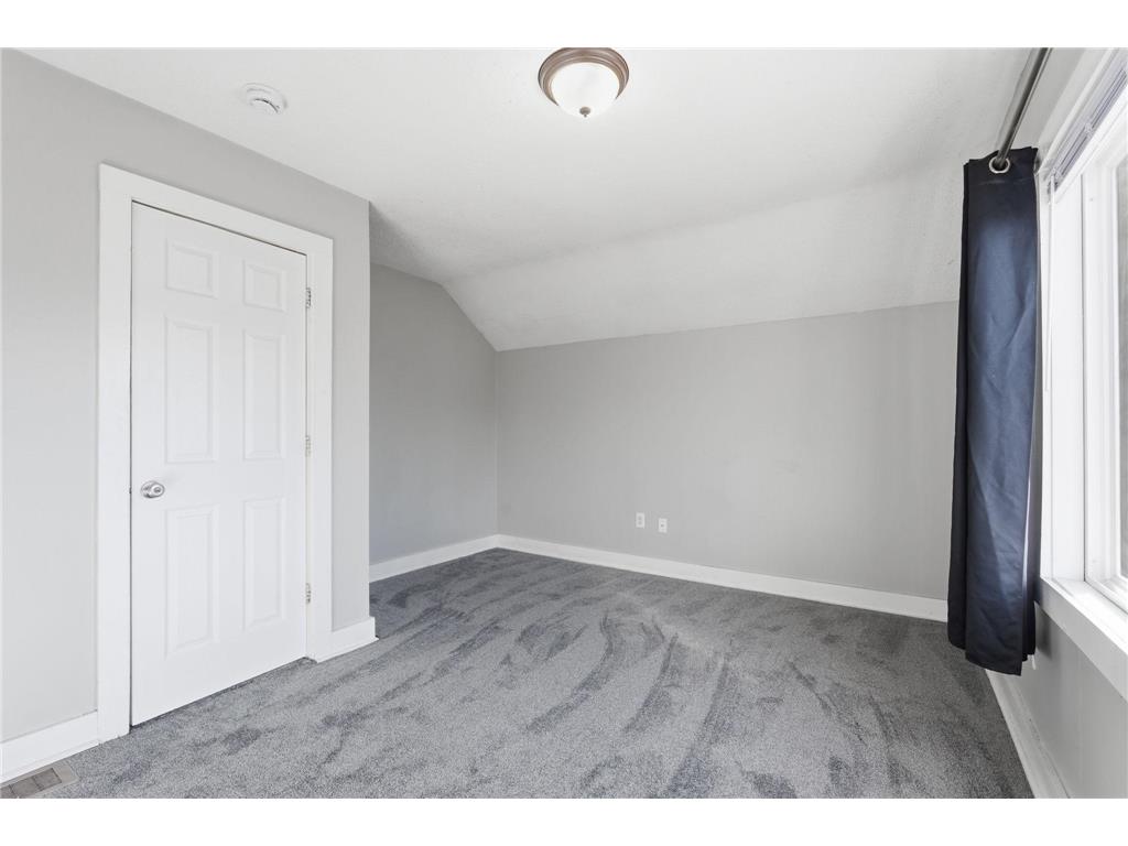 2527 Washington Street NE Minneapolis MN 55418 6816026 image31