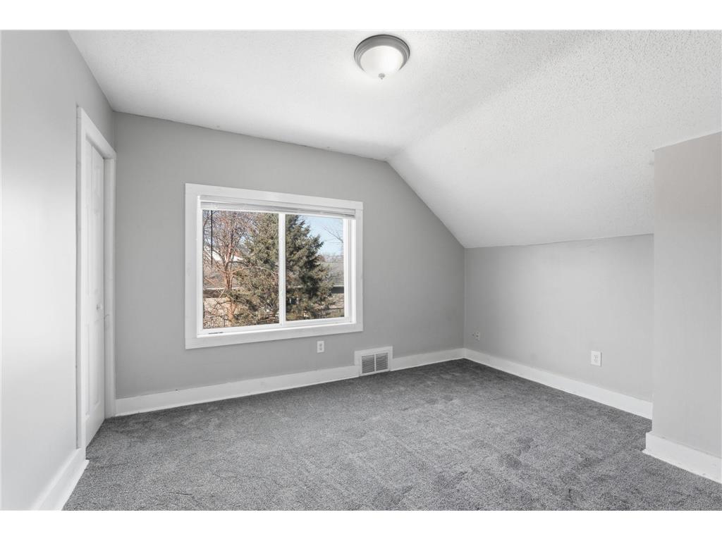 2527 Washington Street NE Minneapolis MN 55418 6816026 image32