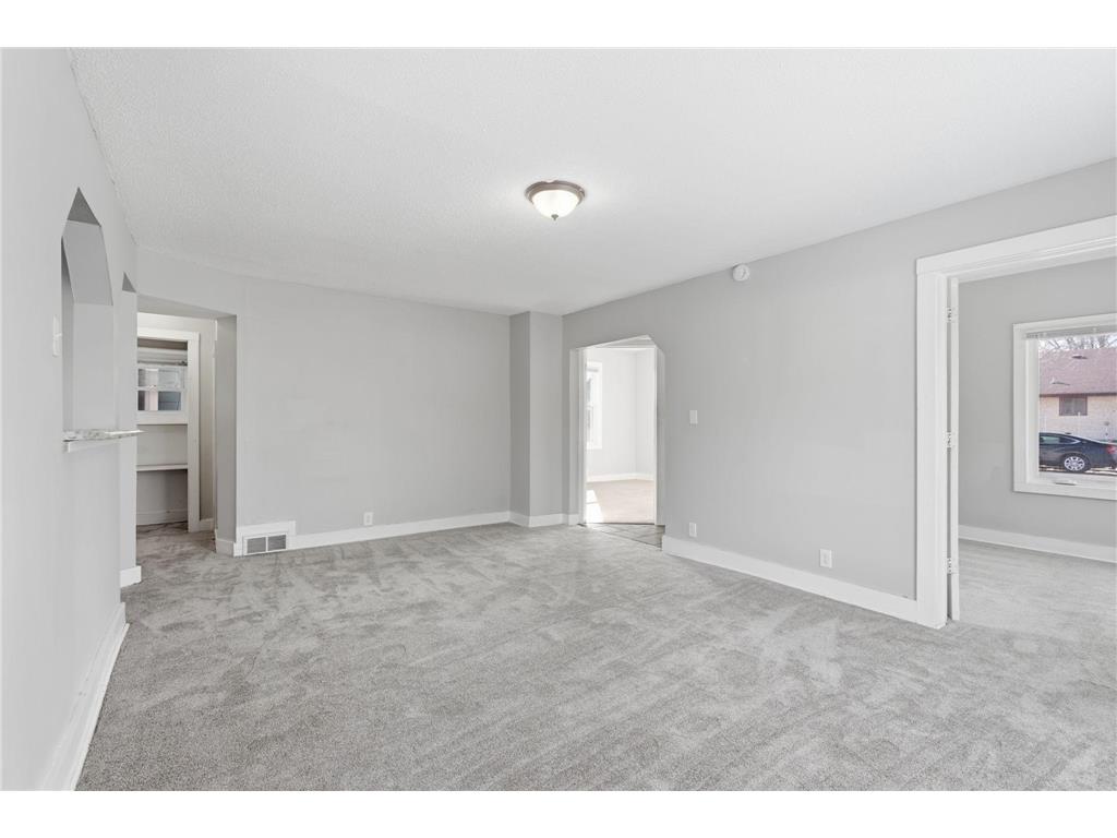 2527 Washington Street NE Minneapolis MN 55418 6816026 image5