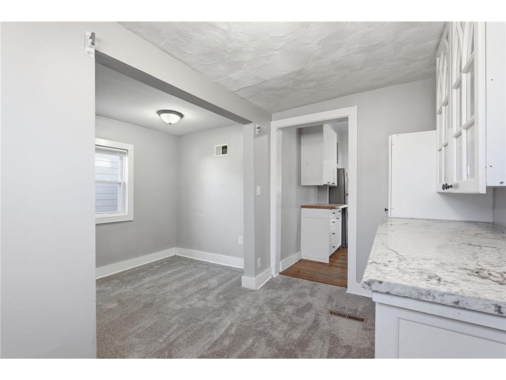 2527 Washington Street NE Minneapolis MN 55418 6816026 image9