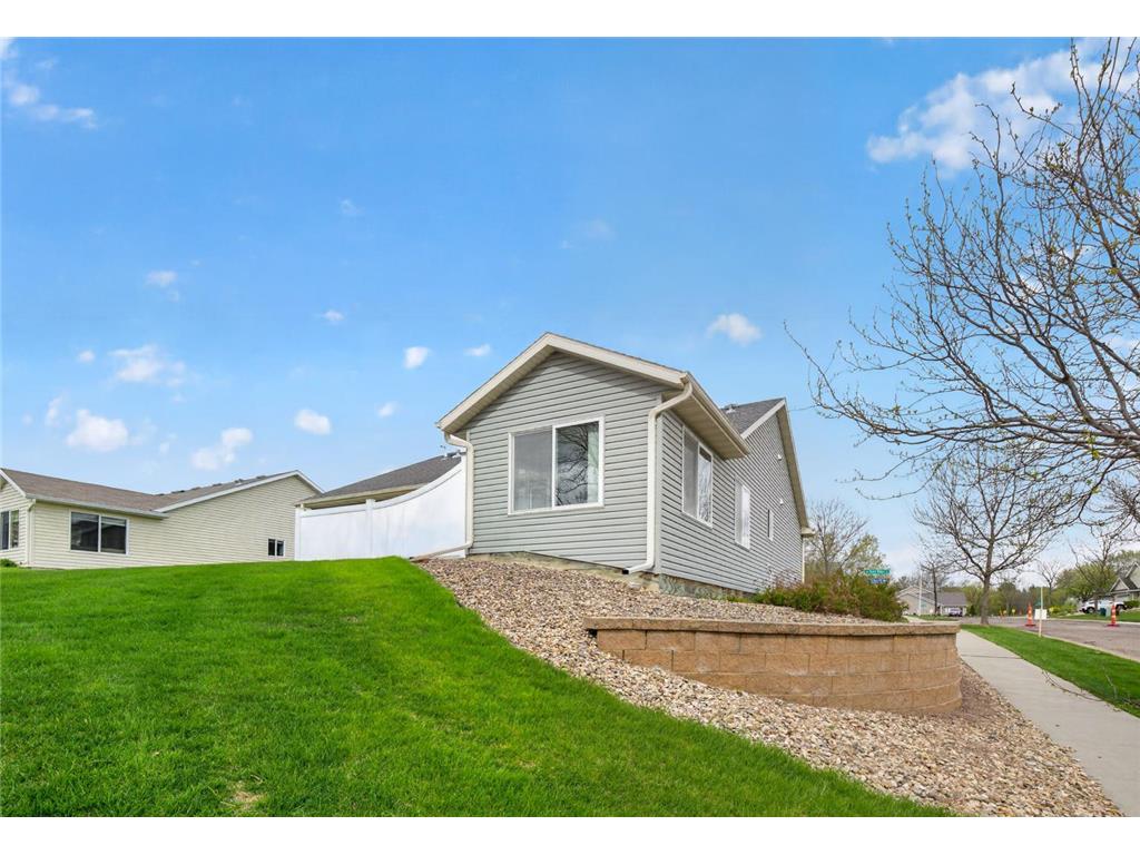 2528 Hawk Ridge Court SE Rochester MN 55904 7069202 image34