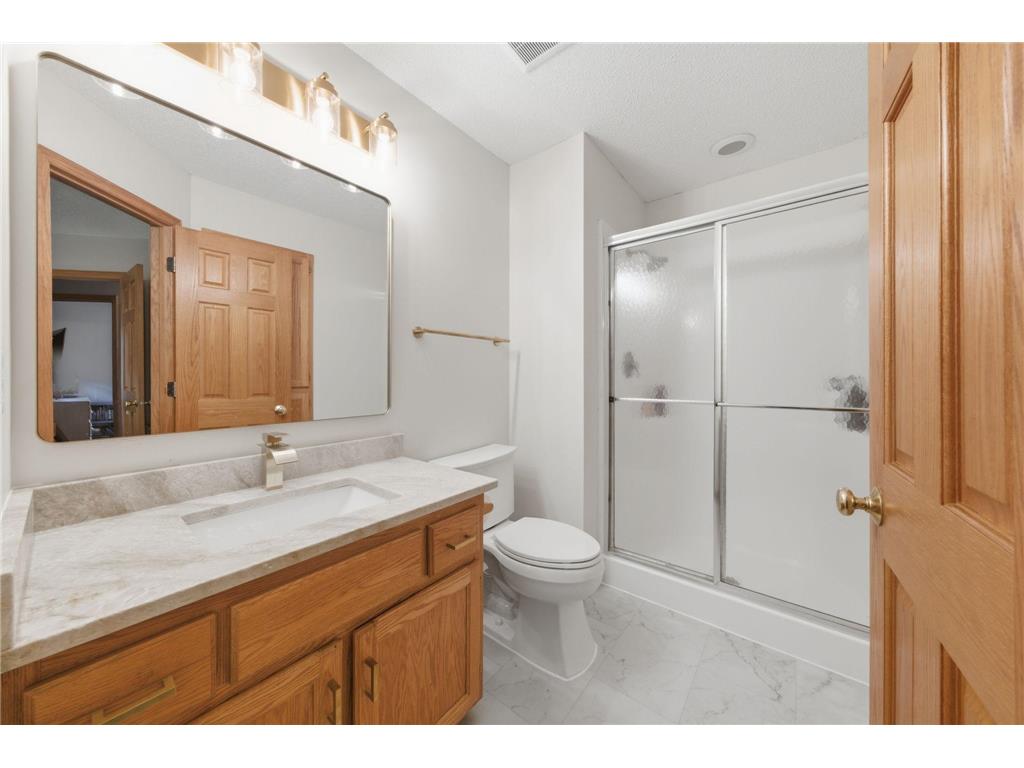 2529 Edinbrook Terrace Brooklyn Park MN 55443 7068572 image13