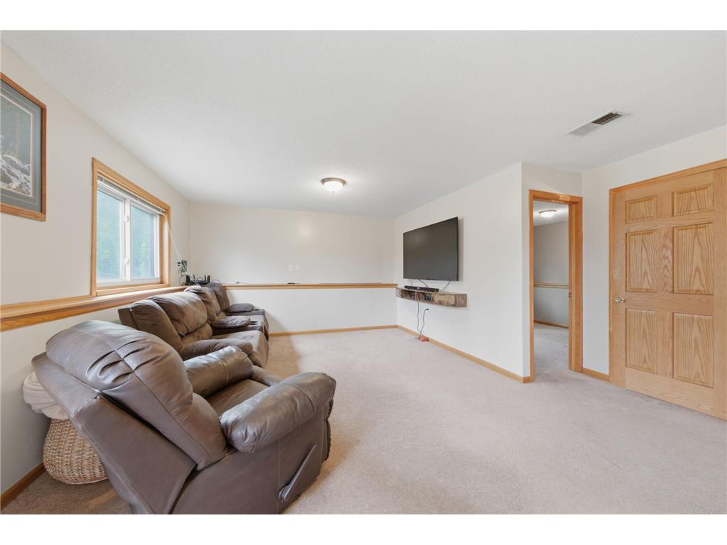 2529 Edinbrook Terrace Brooklyn Park MN 55443 7068572 image9