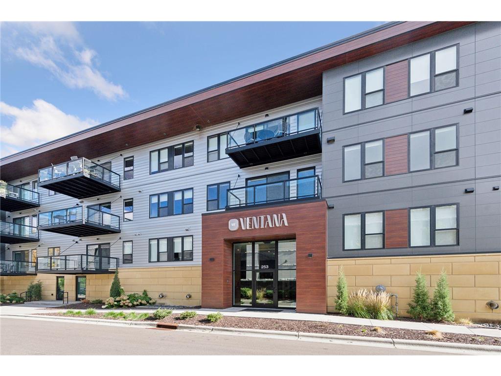 253 Lake Street E #204 Wayzata MN 55391 7072476 image2